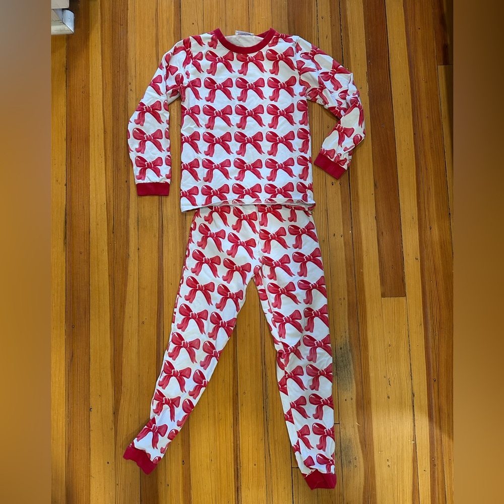 Cecil and Lou girls red bow pajamas sz 8